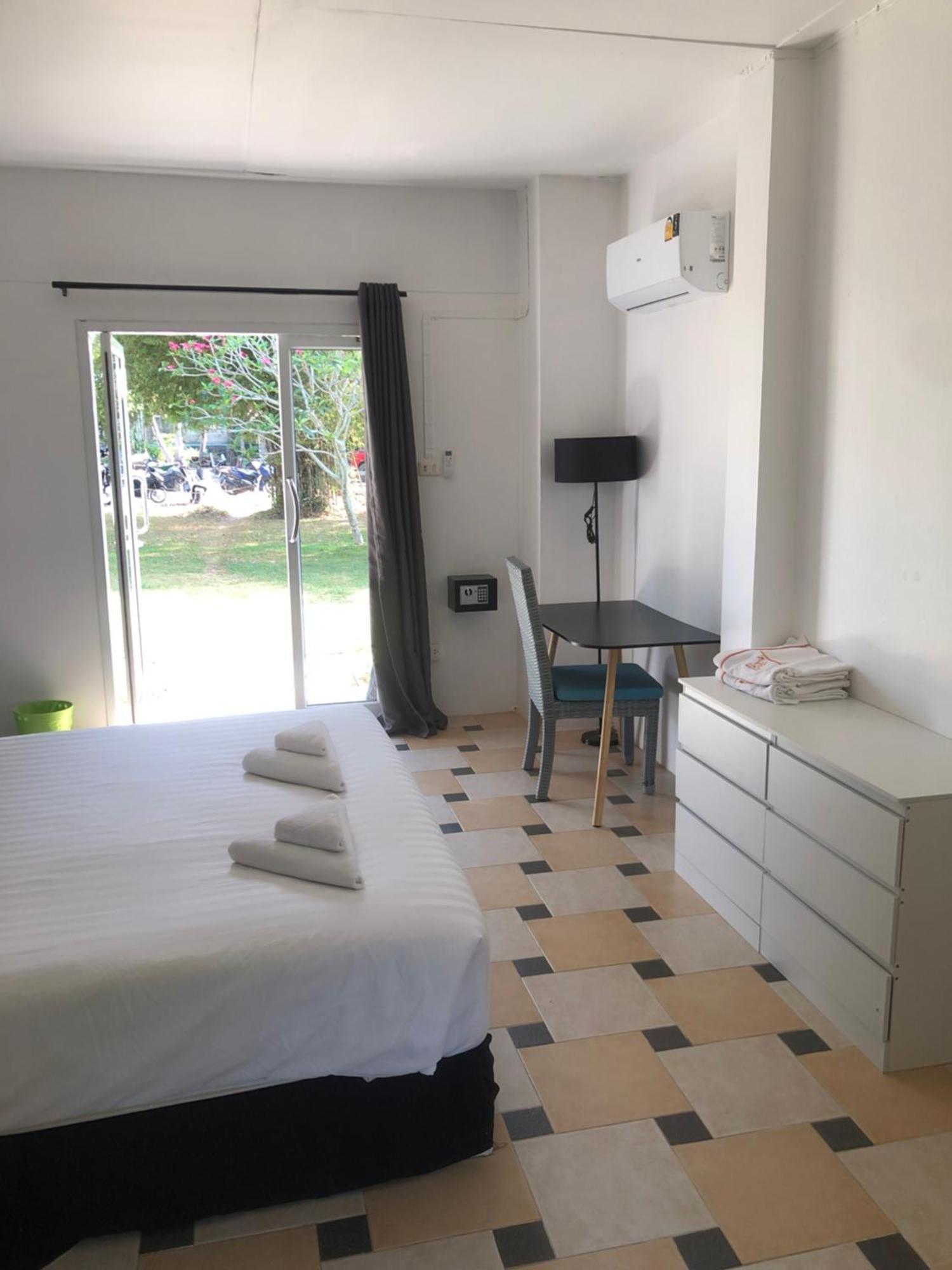 Wild Wood X Hansa Beach Fitness Resort Thong Sala Eksteriør billede